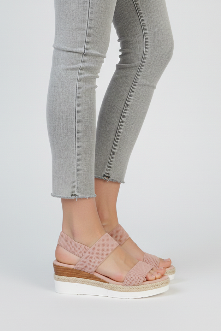 Kylie | Women’s Raised Sole Stretch Fit Sandals